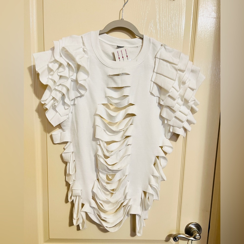 Custom White Ruffled Sweatshirt. Size MEDIUM - Picture 5 of 6